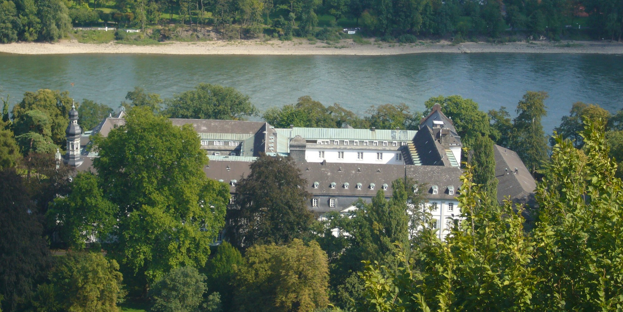 Kloster_Nonnenwerth_Vogelperspektive