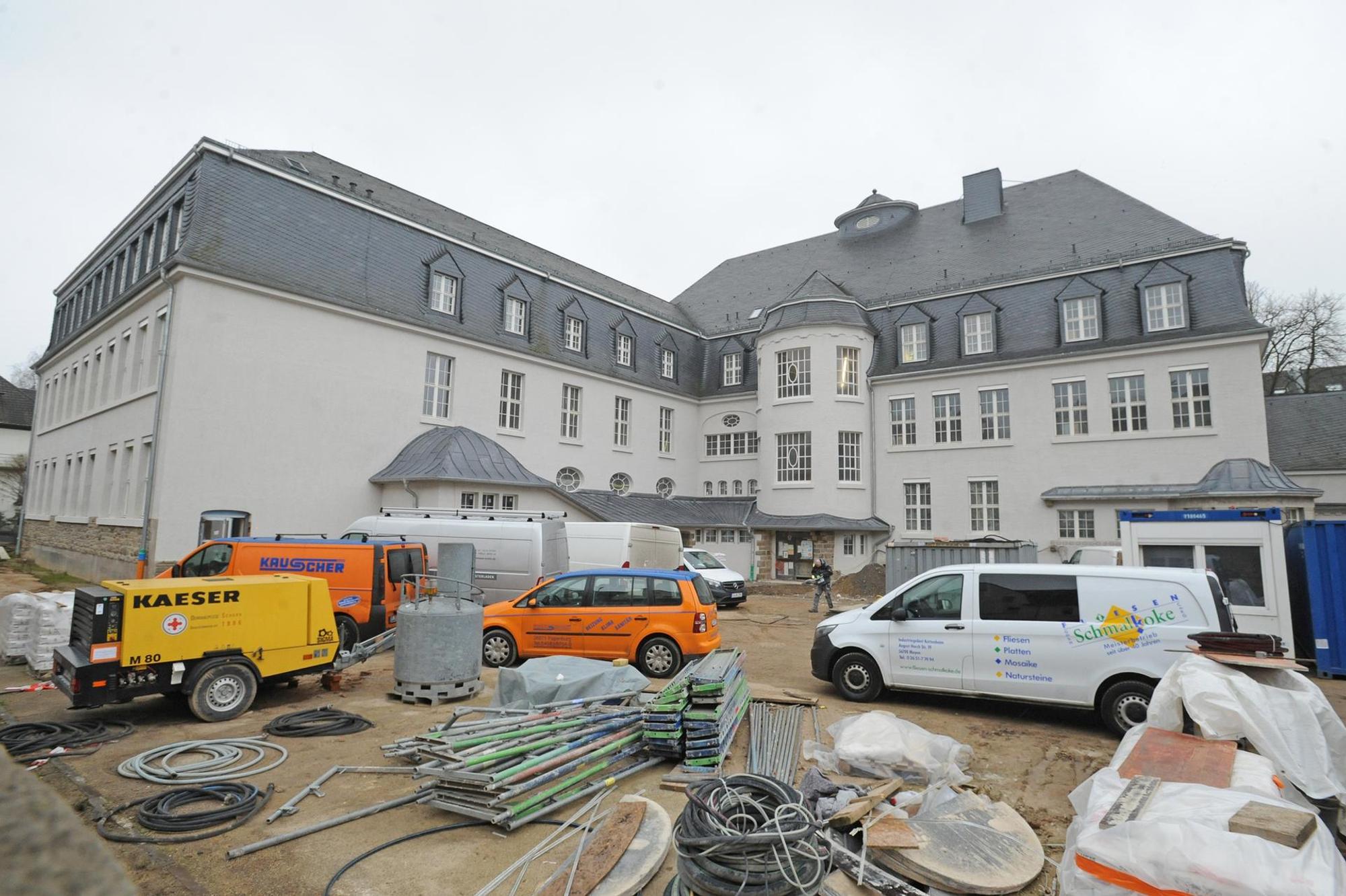 lev-hederich-außen