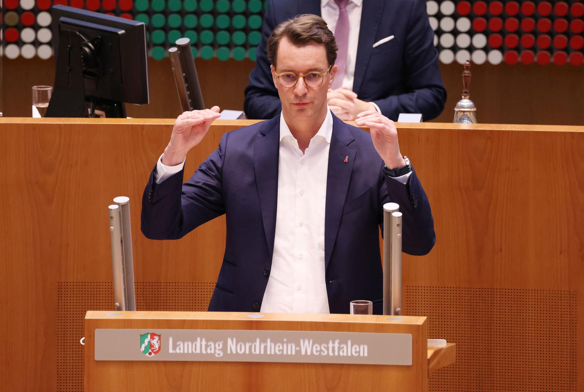 Wüst Landtag dpa