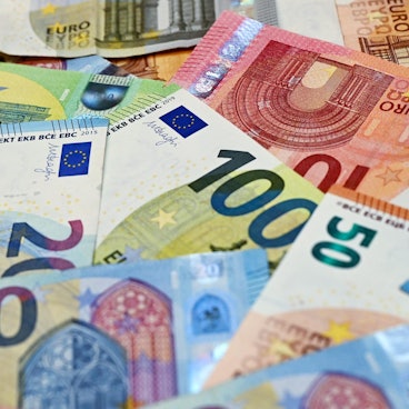 Symbolbild Geld Euroscheine