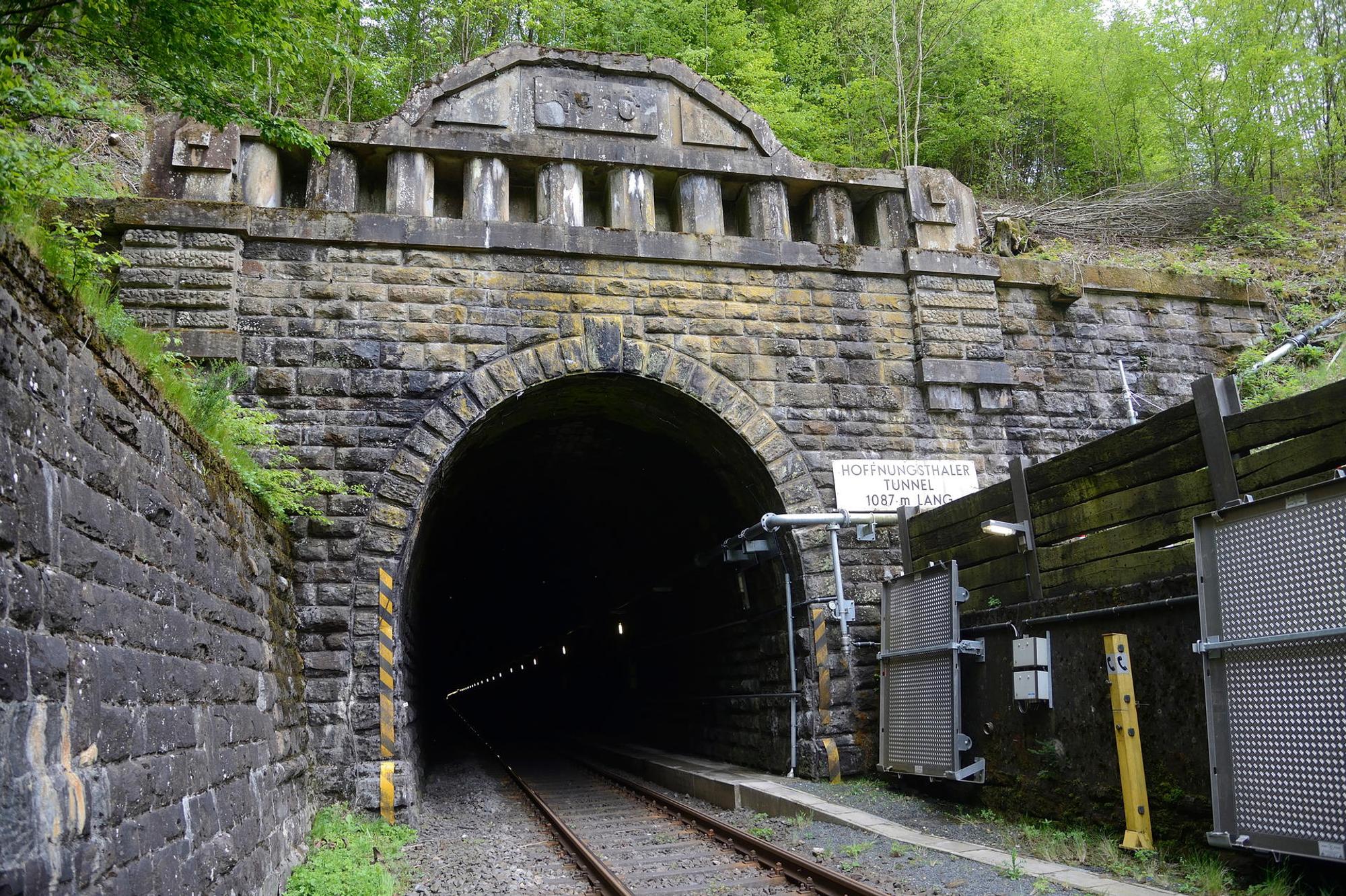 Tunnel_Honrath