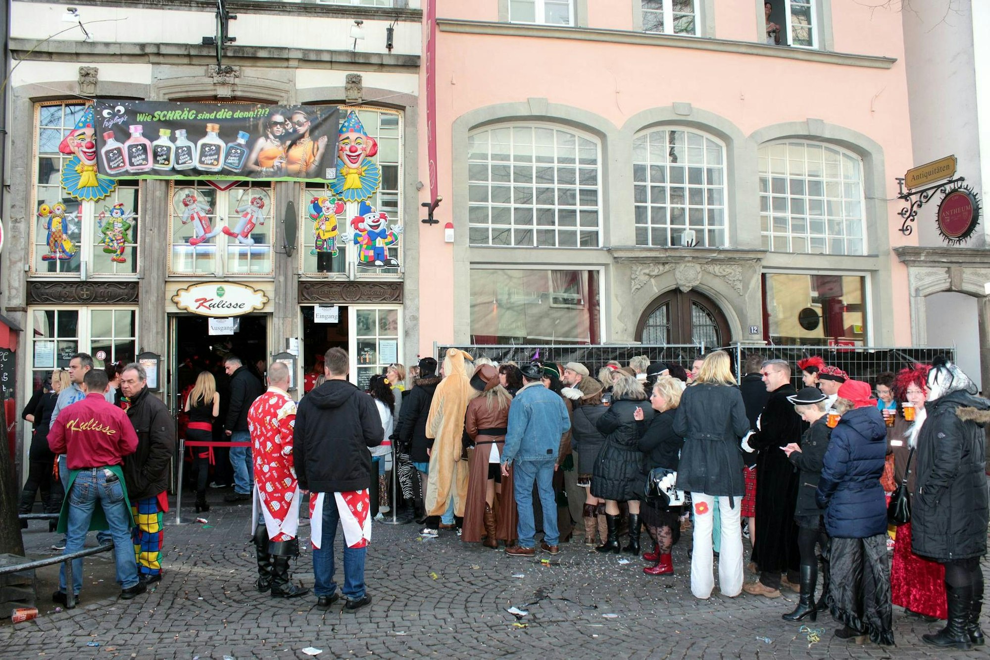 Kulisse_Karneval_Schlange