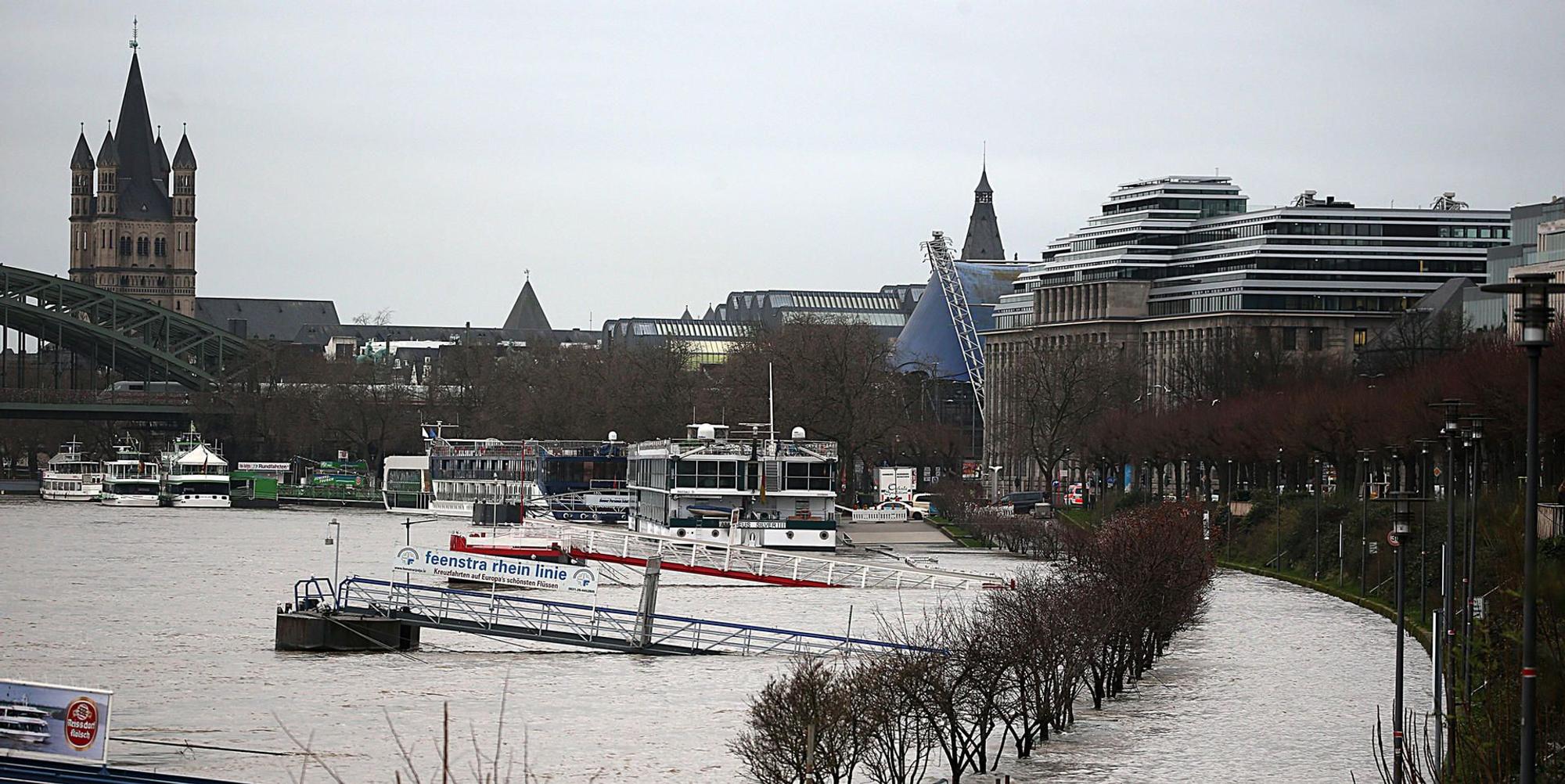 Hochwasser_koeln_dpa
