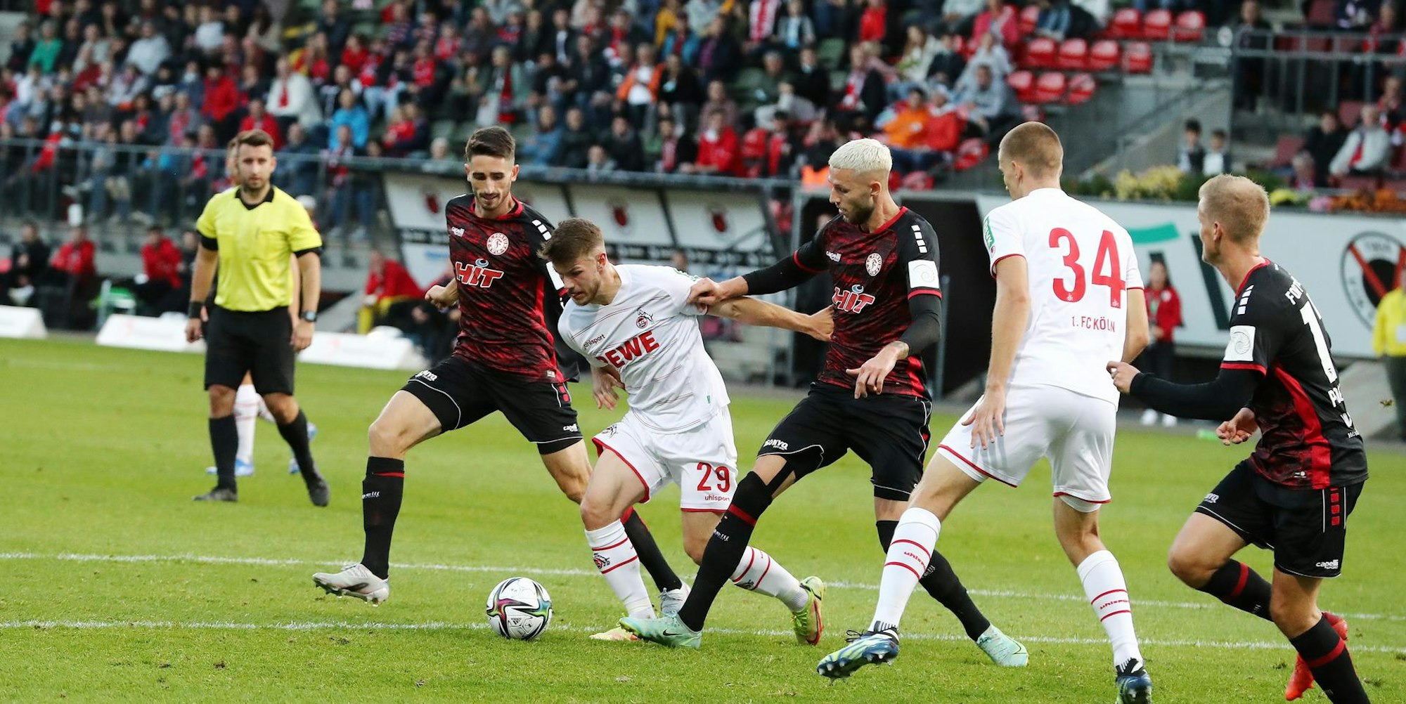 B97F6BAD-48AF-4596-9F9A-30EC1DF02012