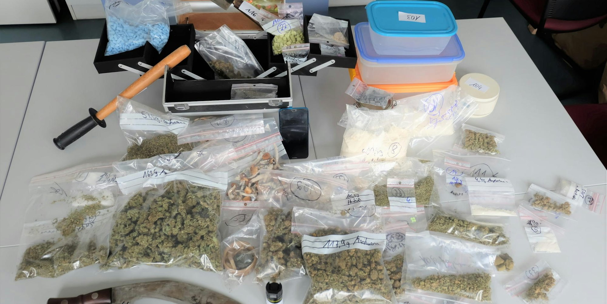 Polizei Drogen Overath 020821