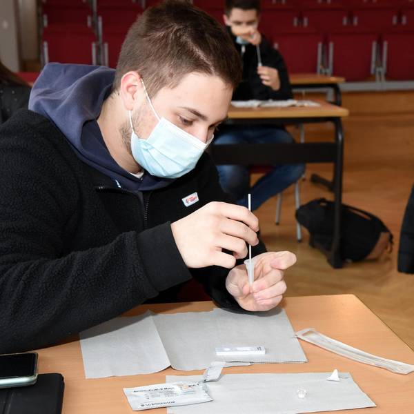 CoronaTestProjekt_GymnasiumNuembrecht