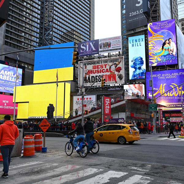 times square 110422