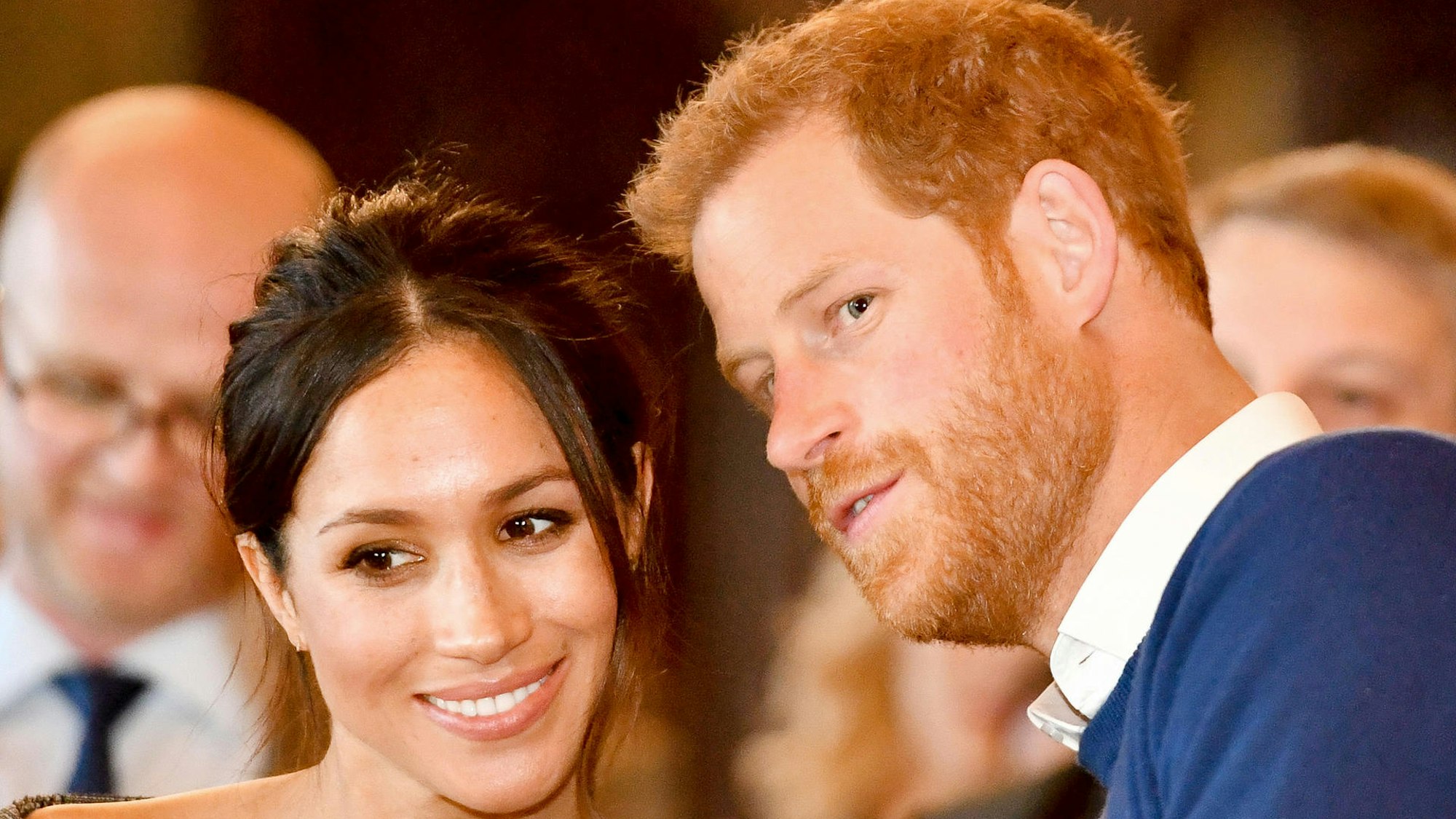 Meghan Markle und Prinz Harry freuen sich.