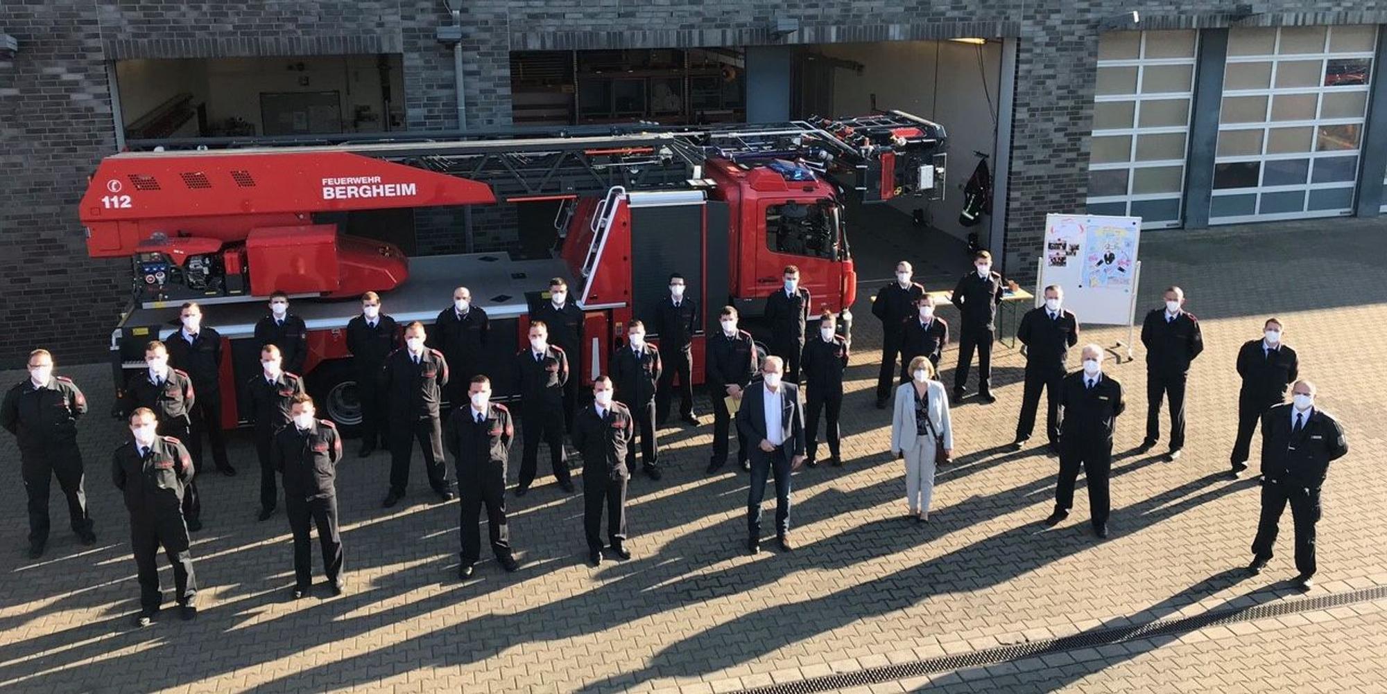 Bergheim_Feuerwehr_Rettungswagen