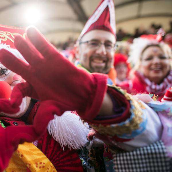 Weiberfastnacht_in_Köln