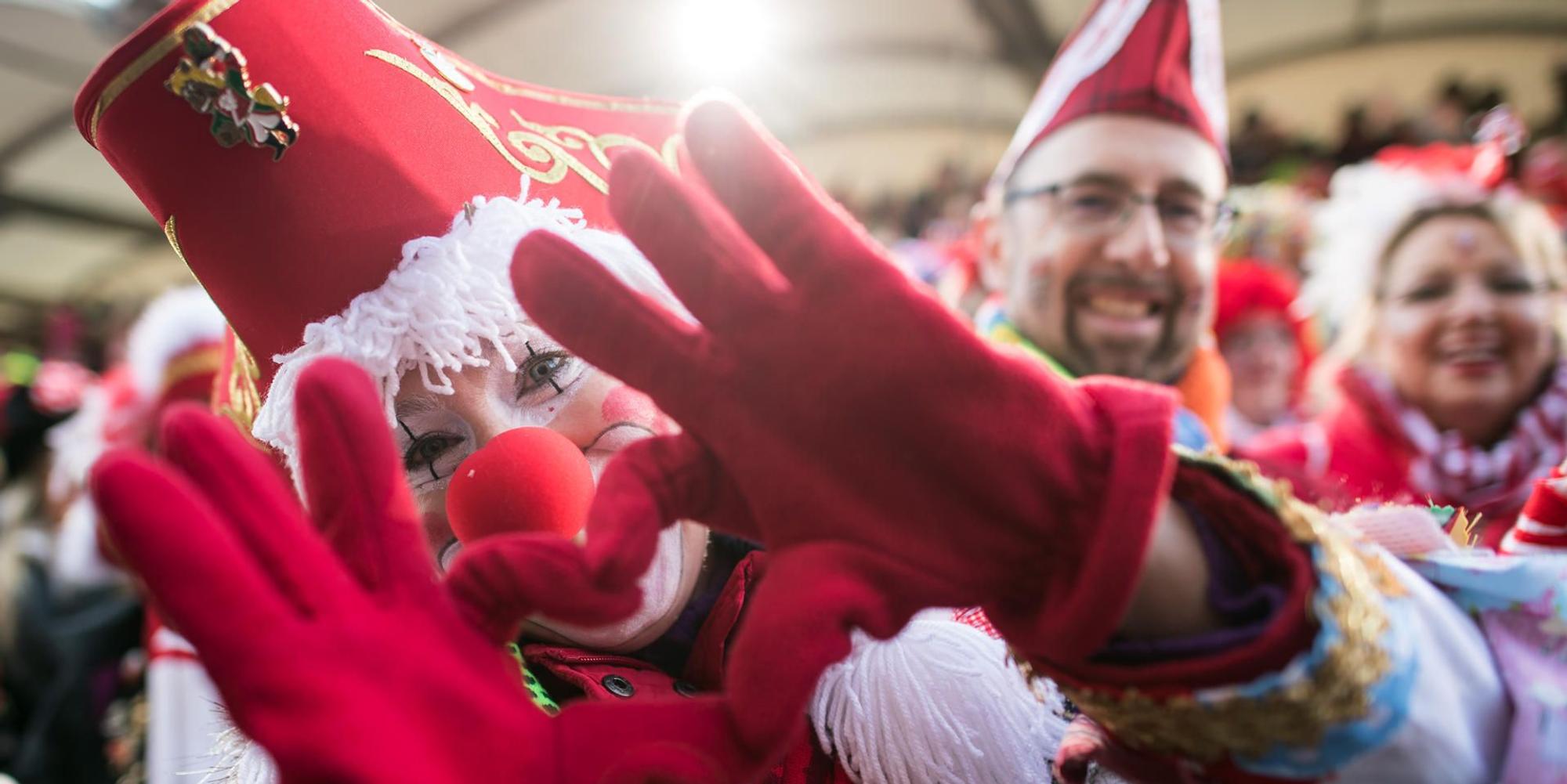 Weiberfastnacht_in_Köln