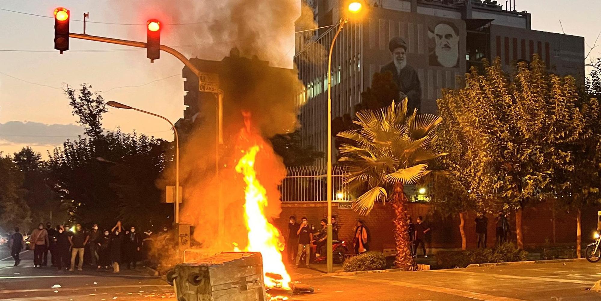 Proteste Iran Feuer