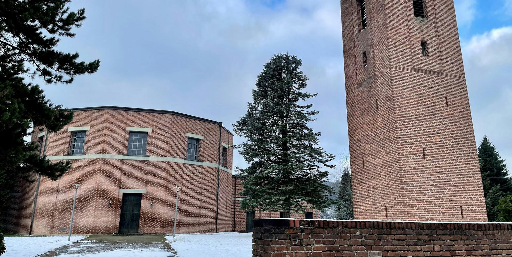 St._Josef_Ensemble1