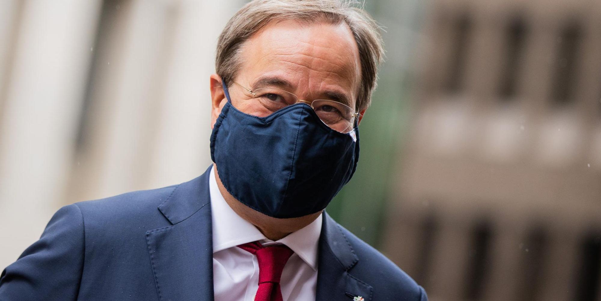Armin Laschet mit Maske