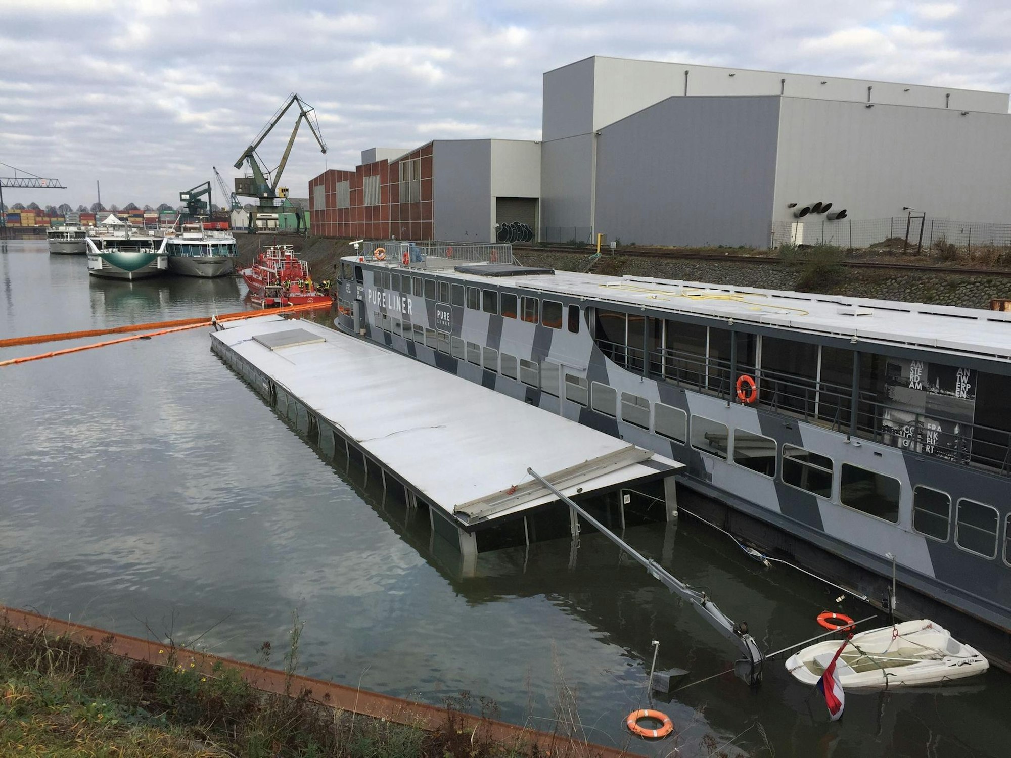 Partyschiff gesunken