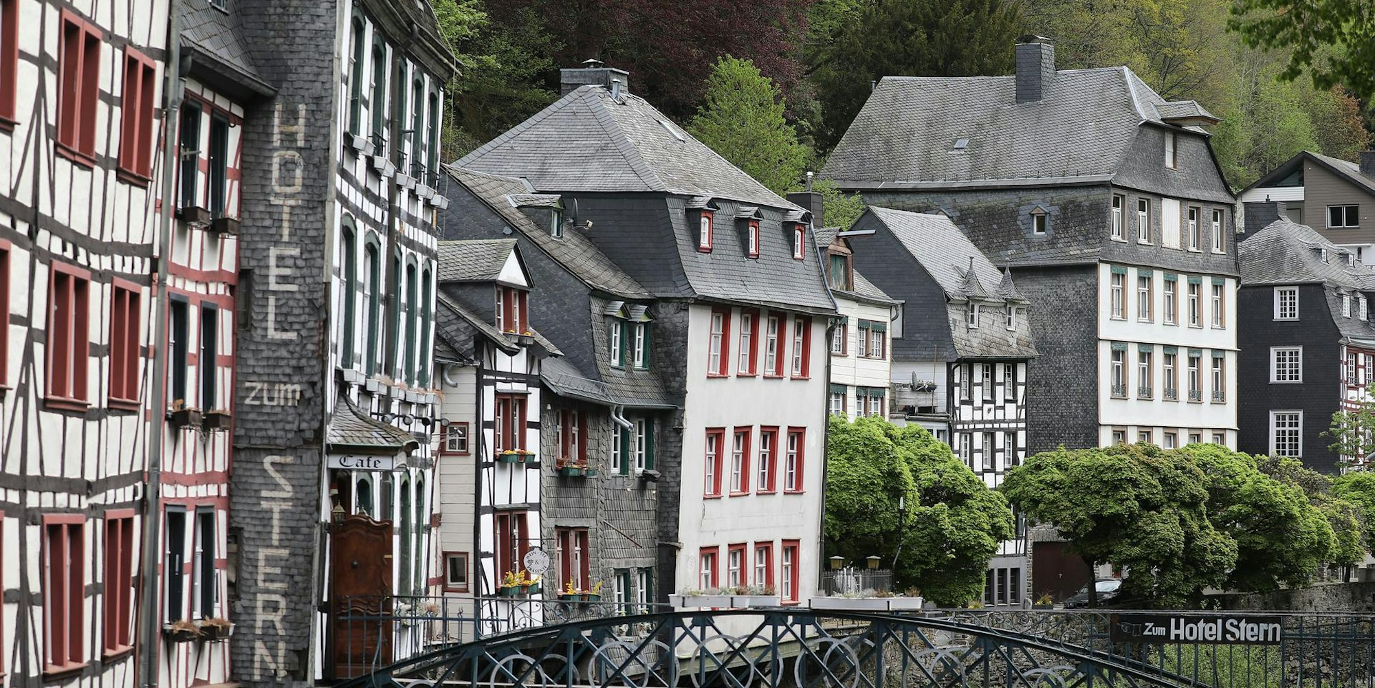 monschau_eifel_dpa
