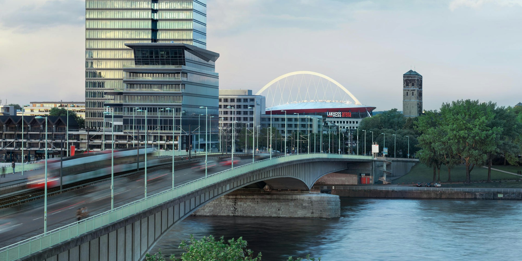 300_lanxess_tower_09-rgb