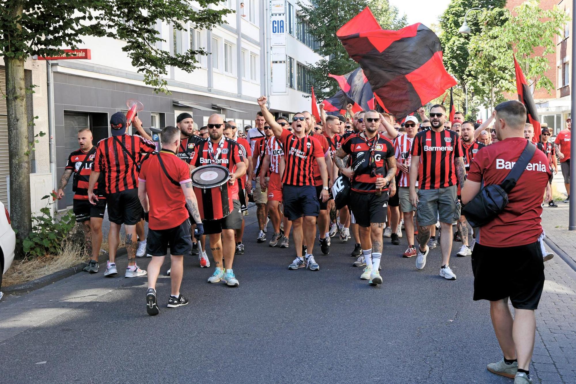 20220813_MW_ Fanmarsch 01