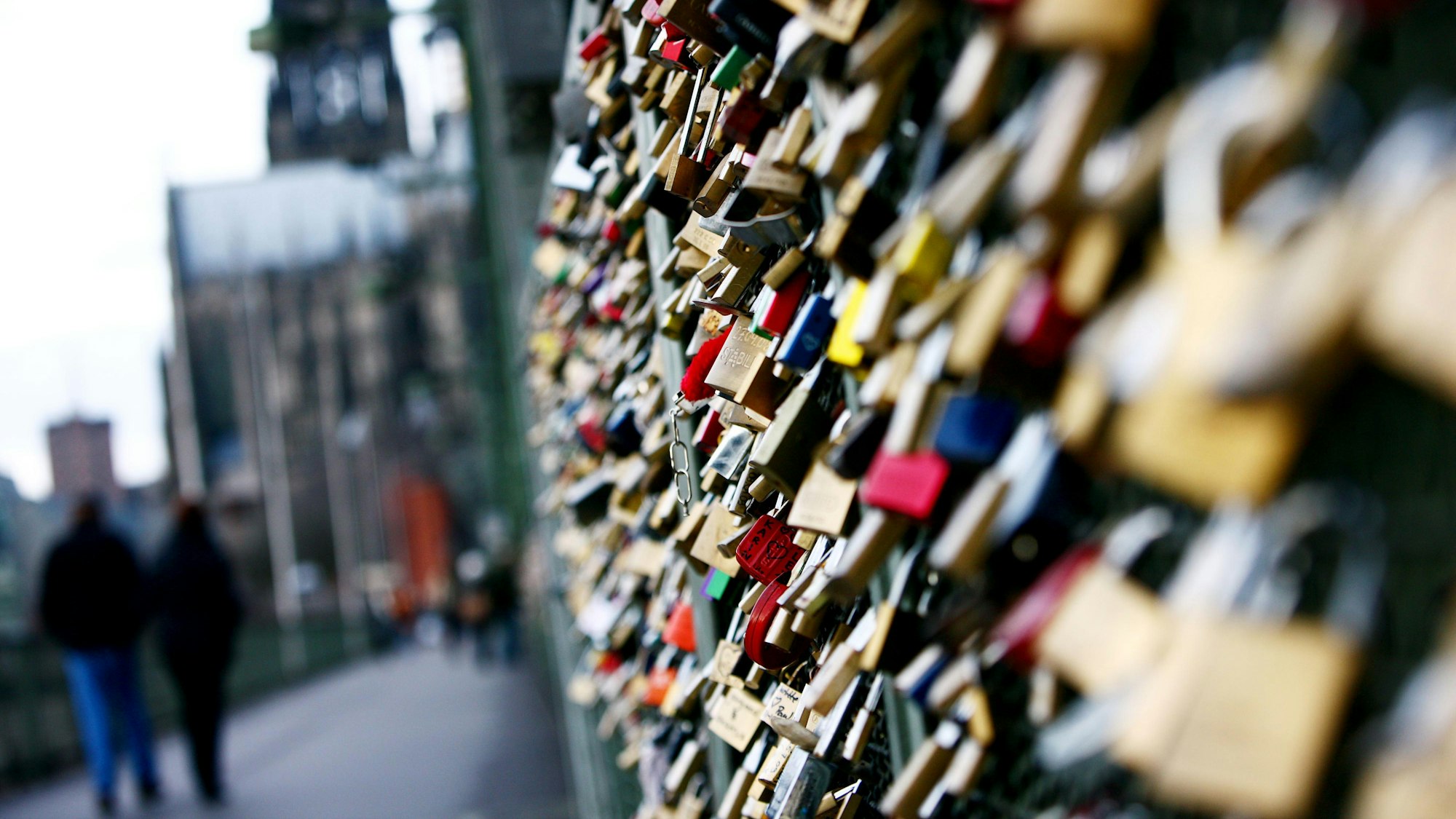 Hohenzollernbrücke Liebesschloesser