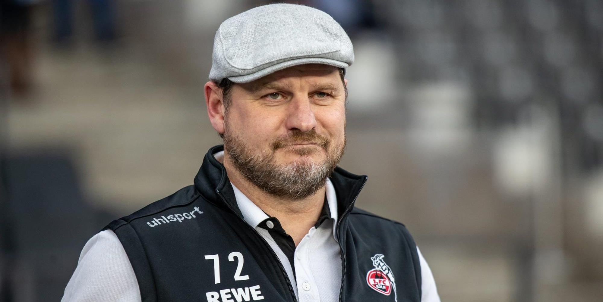 Baumgart lächelt