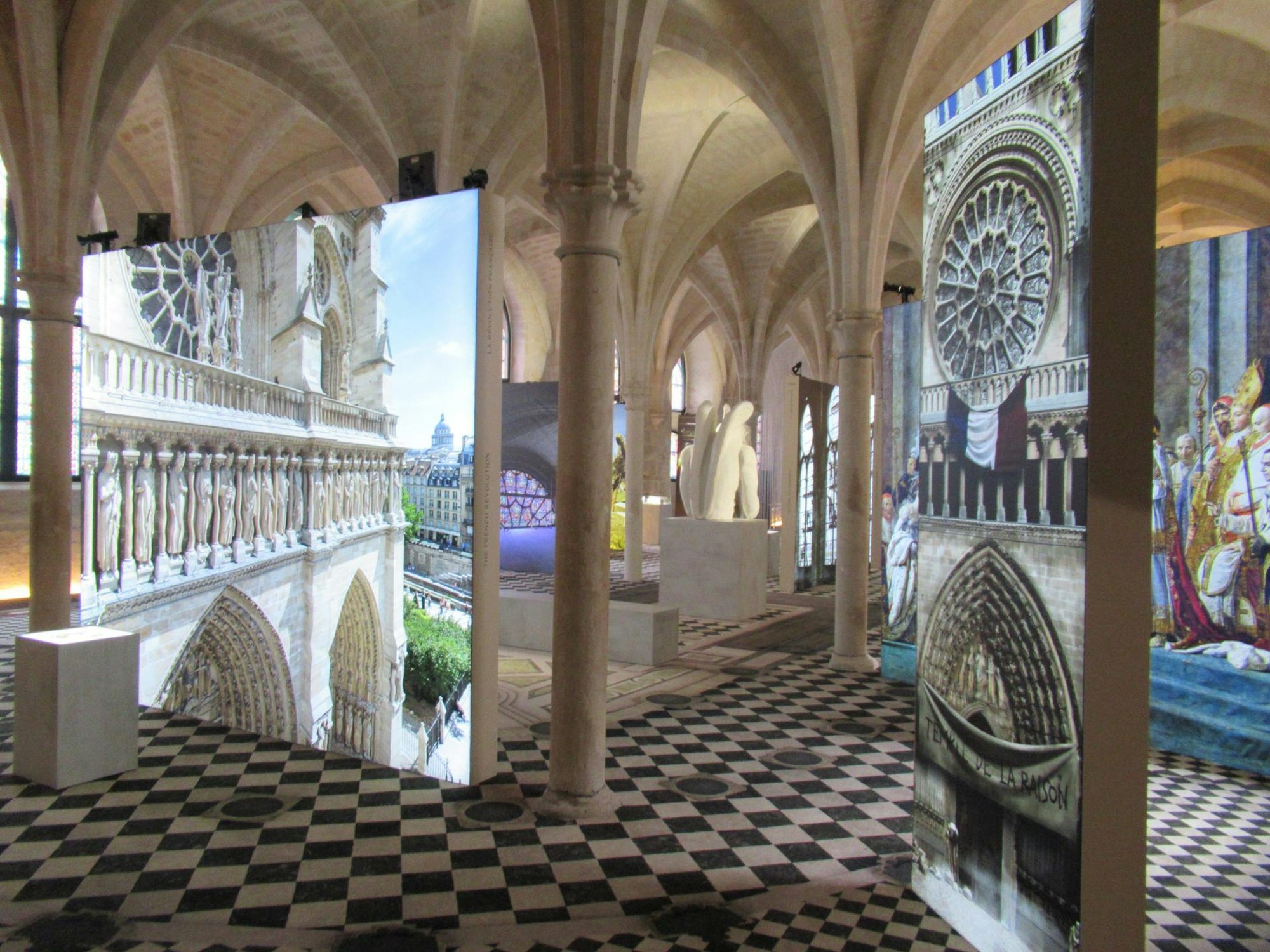 ausstellung notre