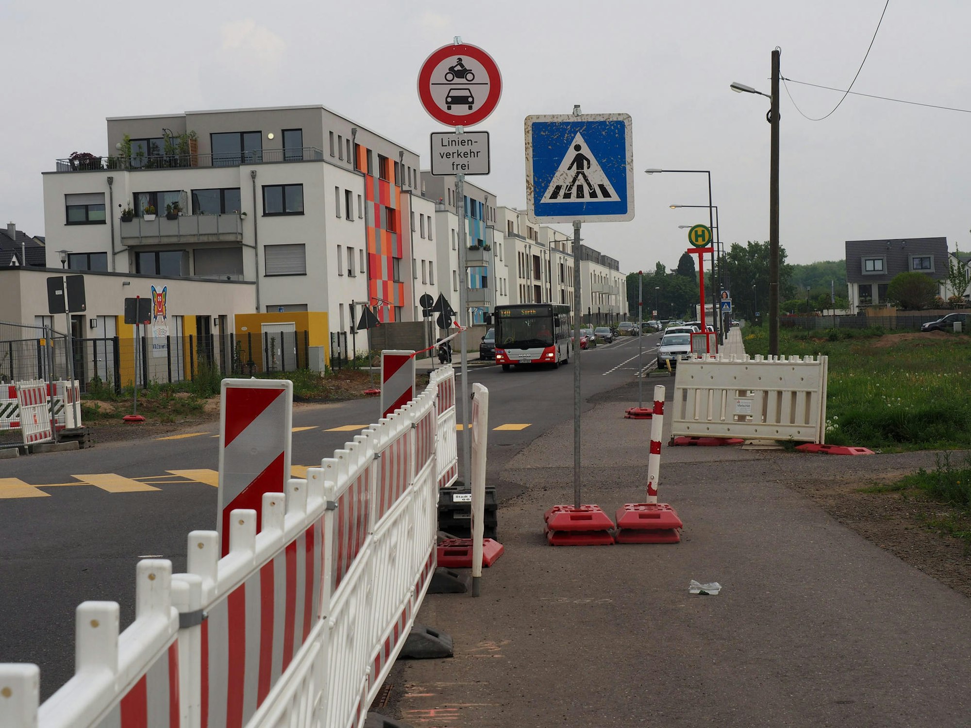 Durchfahrt Sürther Feld
