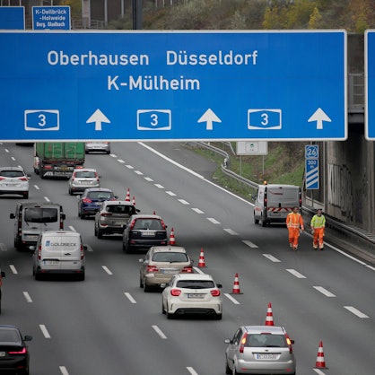 A3 Betonplatte Prüfung dpa