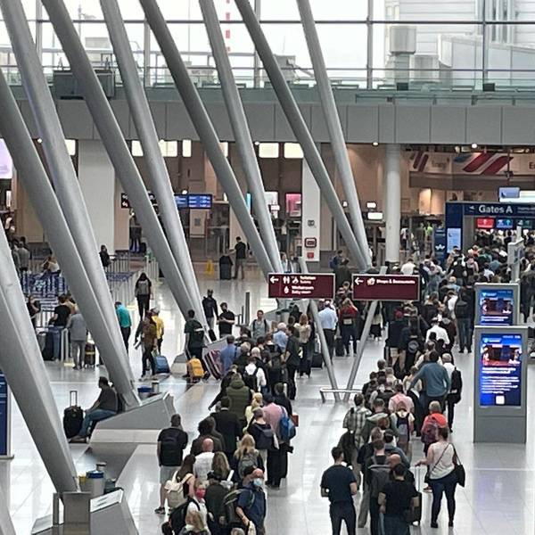 Flughafen