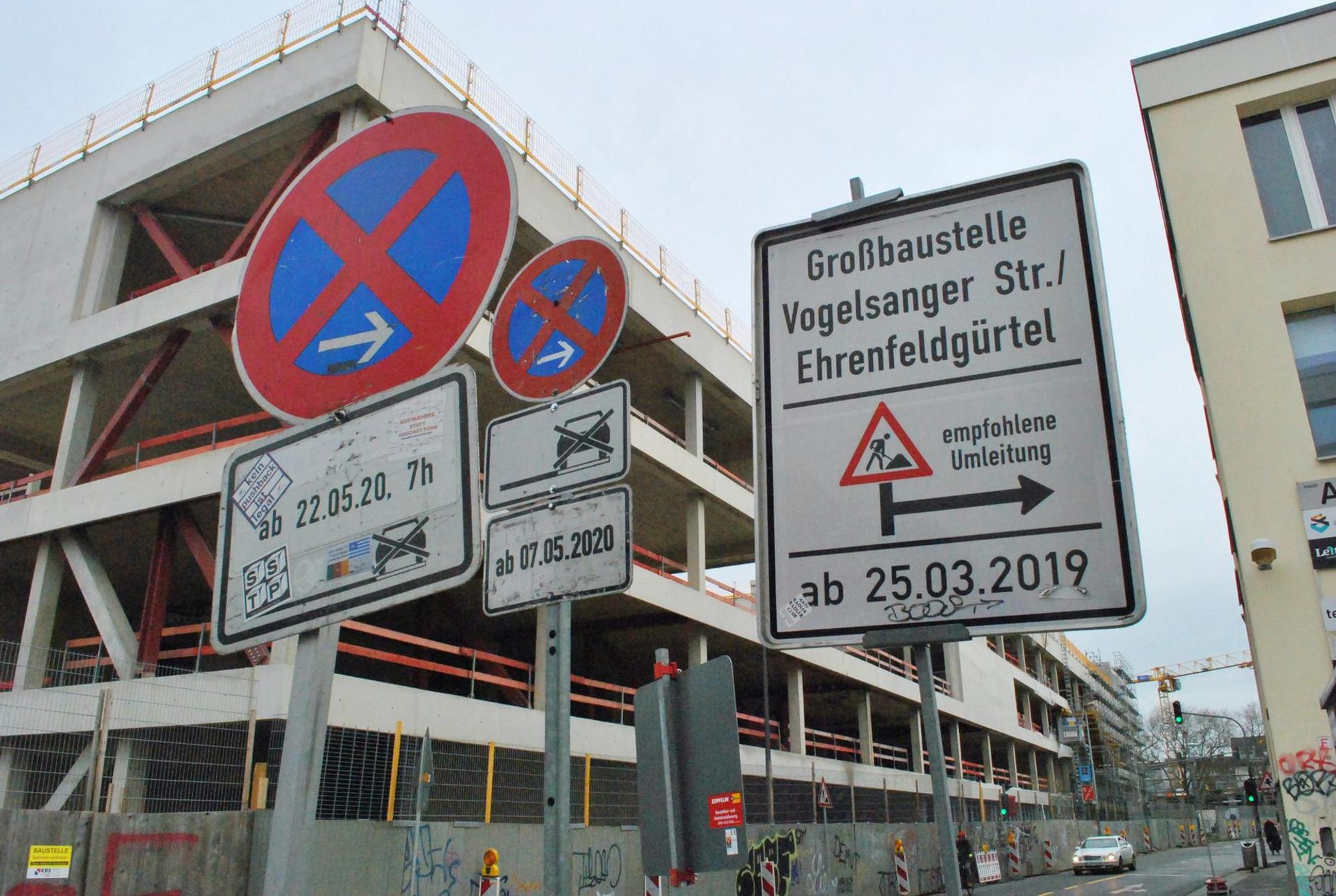 Schilder in Efeld nicht abgeholt