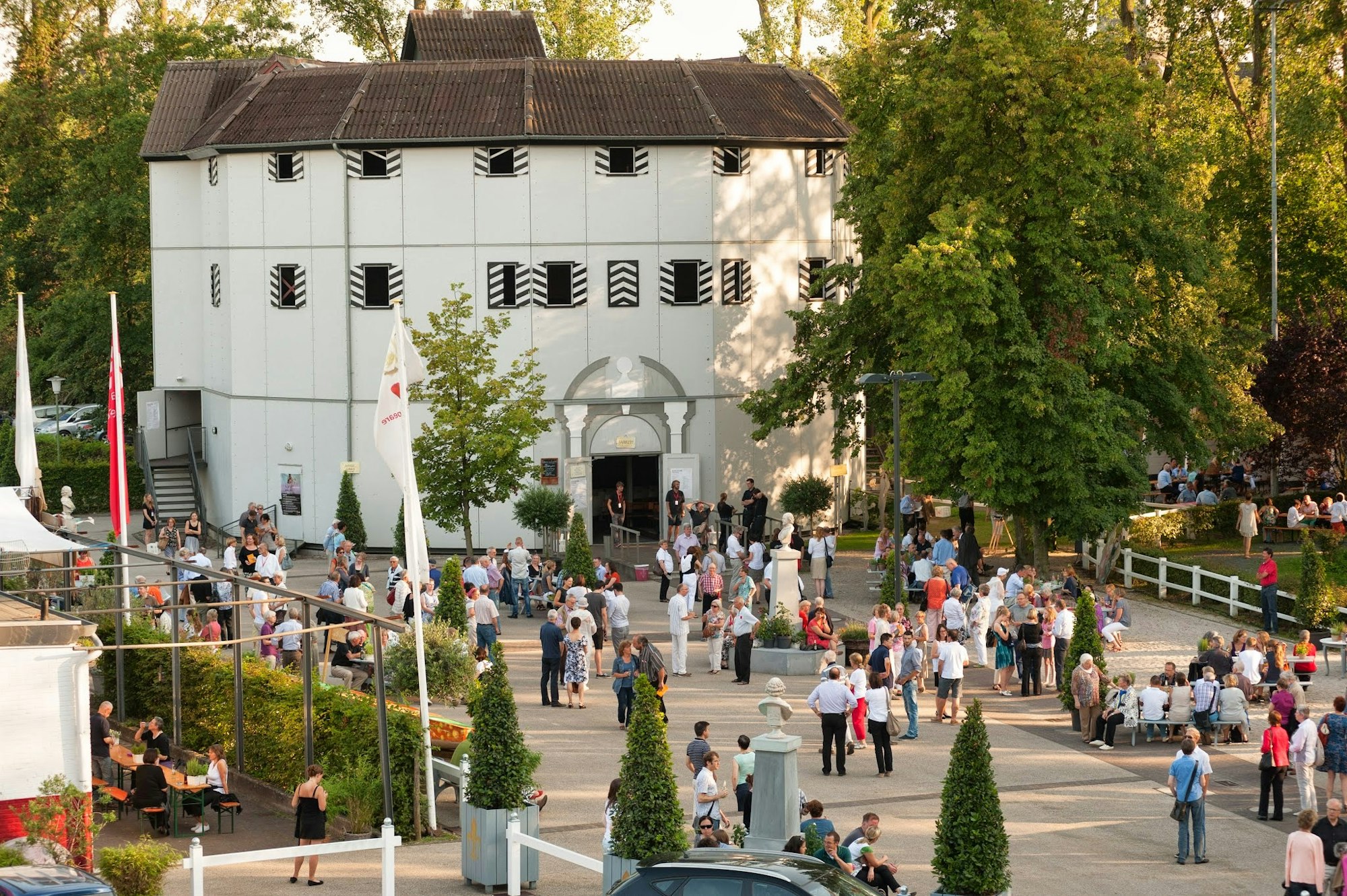 Shakespeare Globe Theatre Neuss