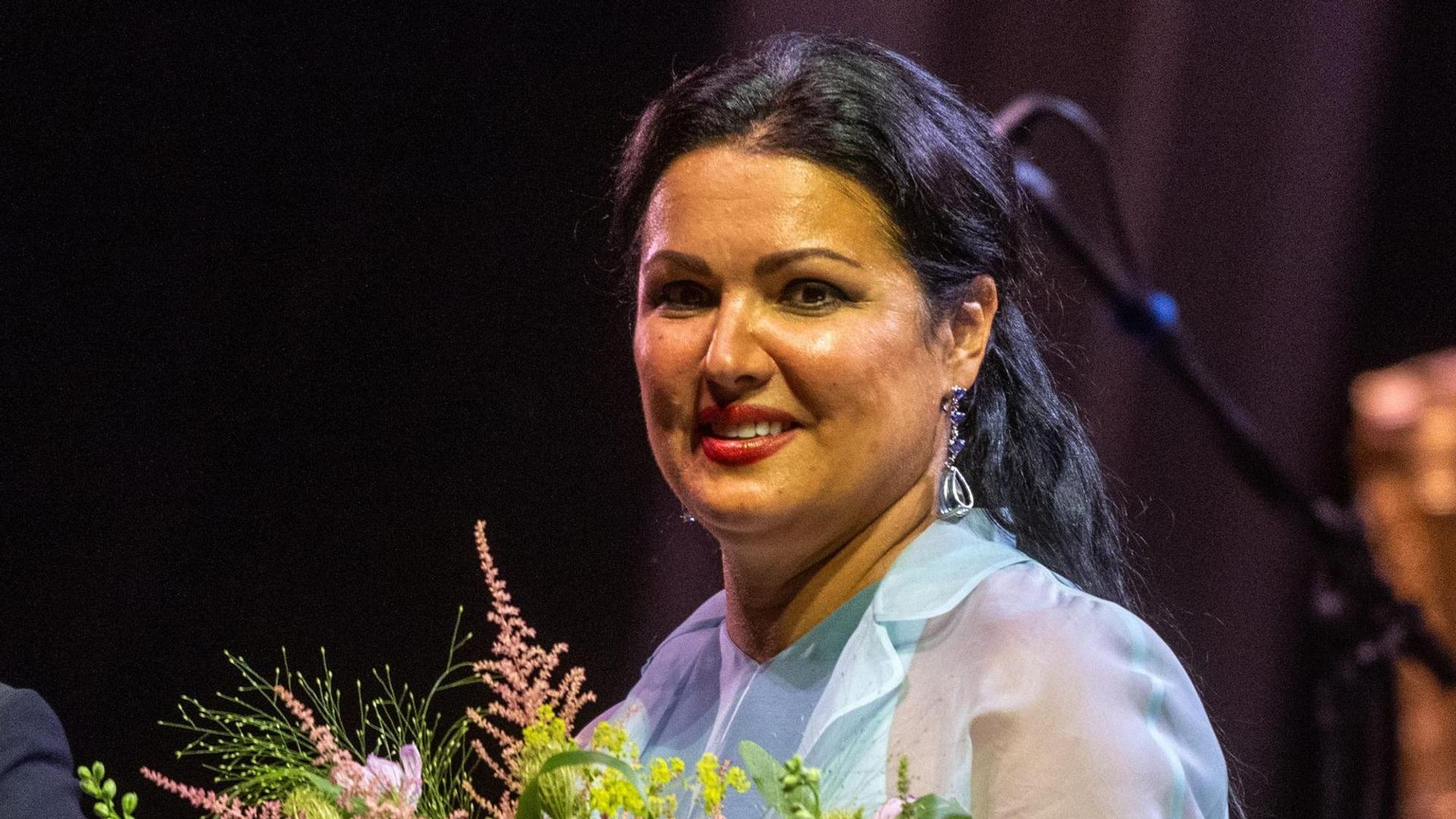 Anna Netrebko auf der Bühne.