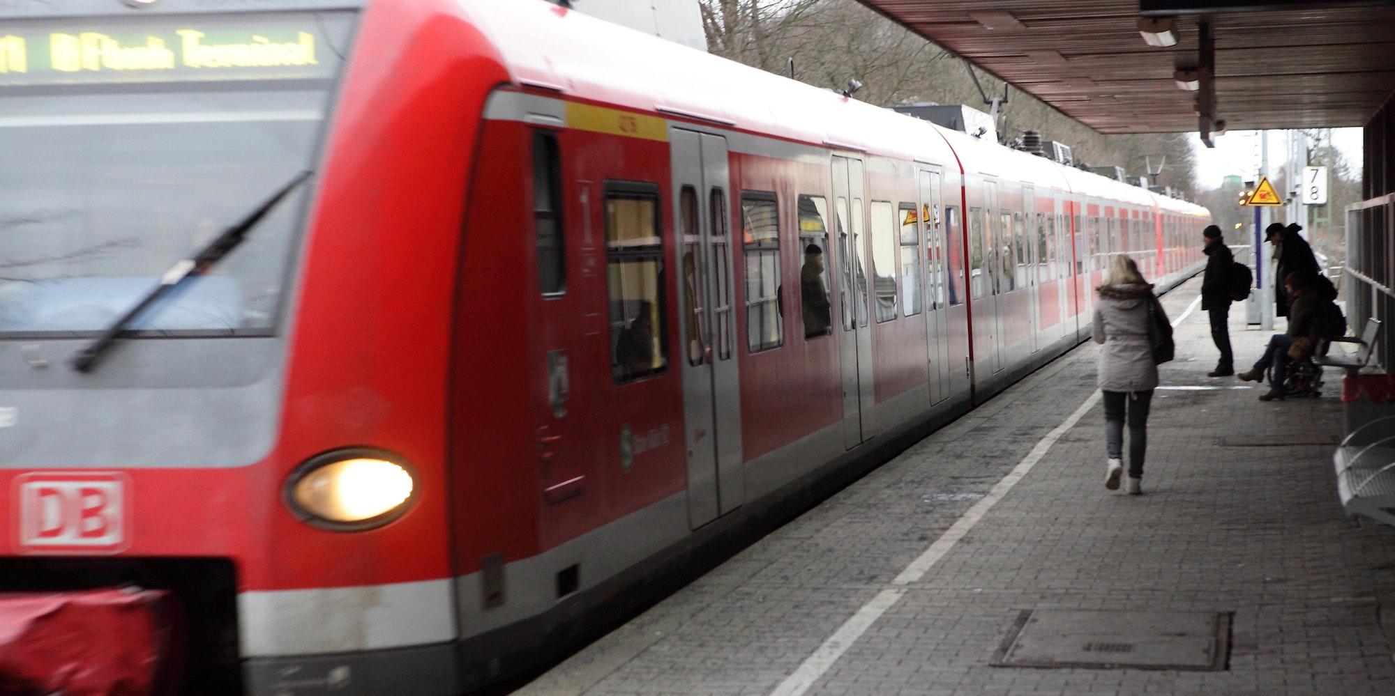 S_Bahn_Duckterath02