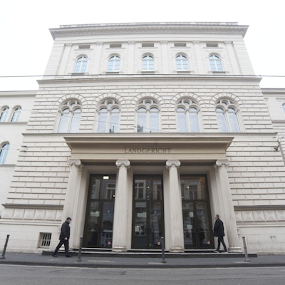 Landgericht_Bonn_Eingang