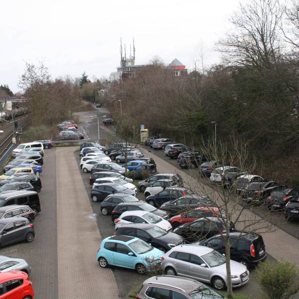 Parkplatz Bahnhof Königsdorf