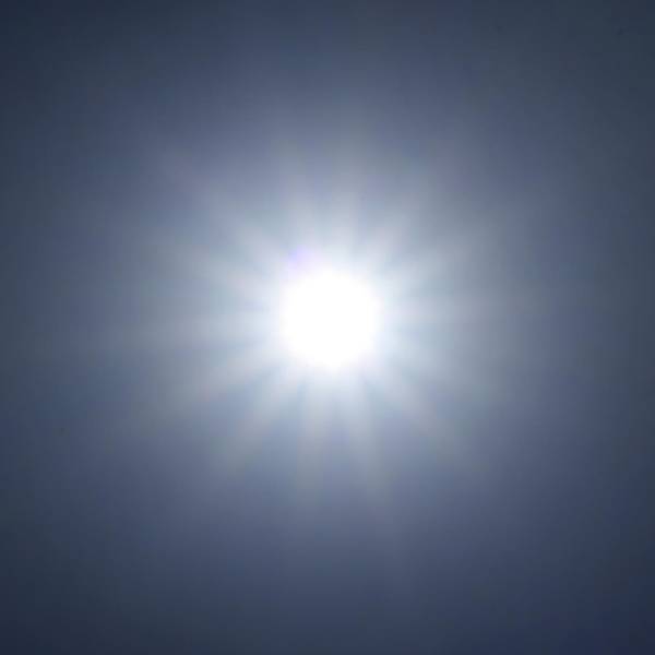 Symbolbild Sonne dpa