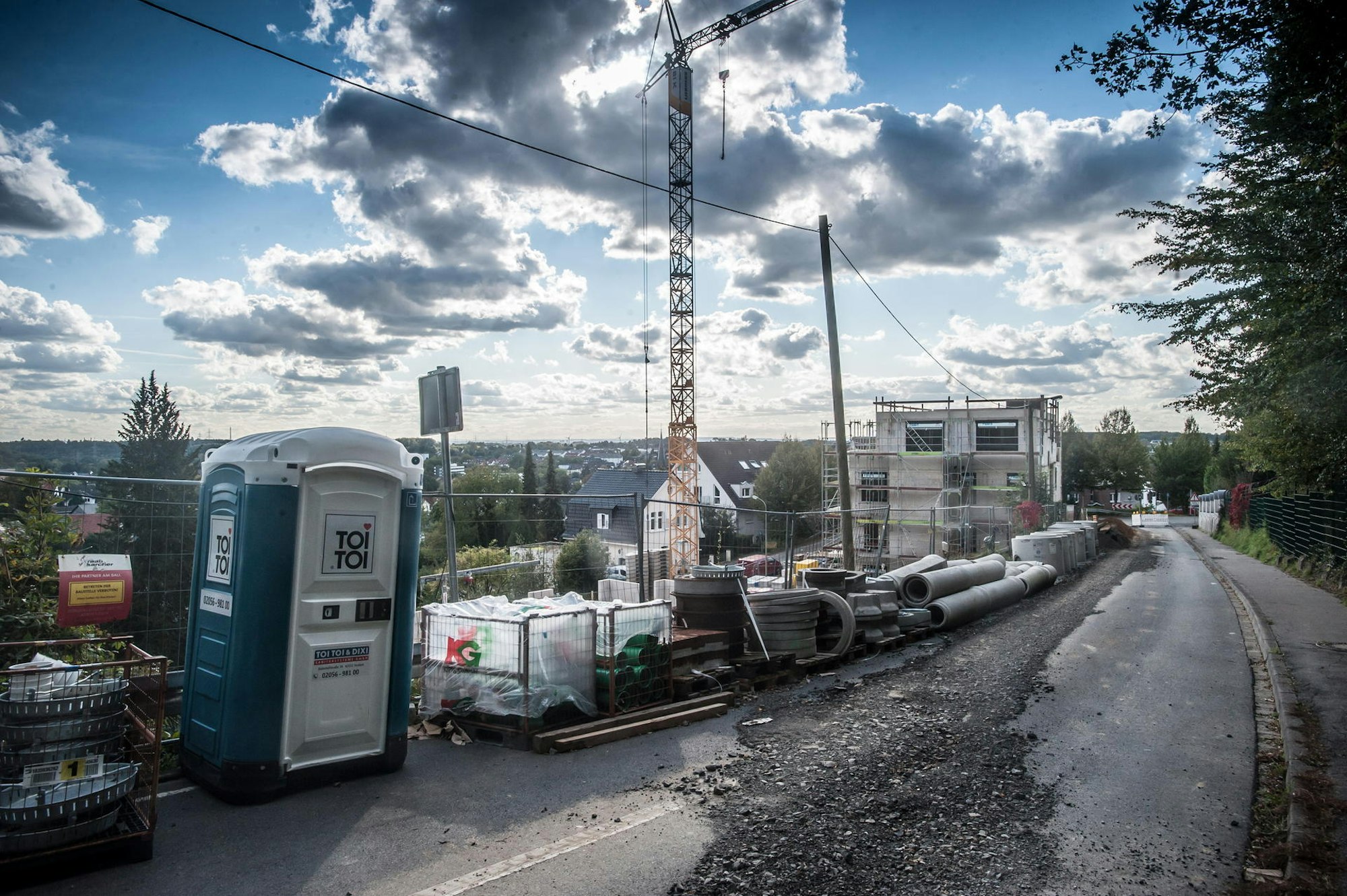 kirchstrasse-gesperrt_RLE_Leichlingen_10042021ALF_0971