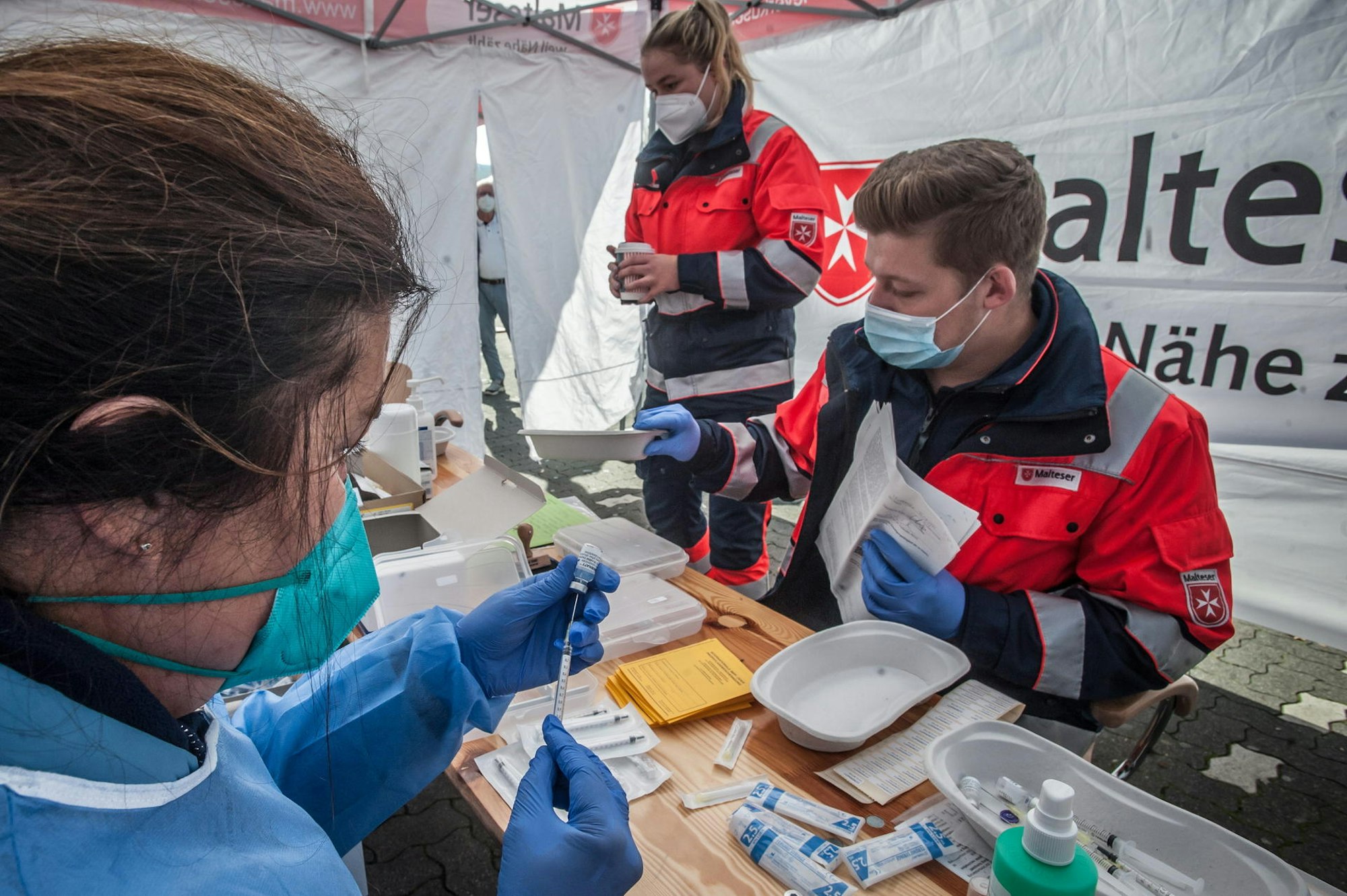 impf-Zelt-aldi_RLE_leverkusen_10162021ALF_1776