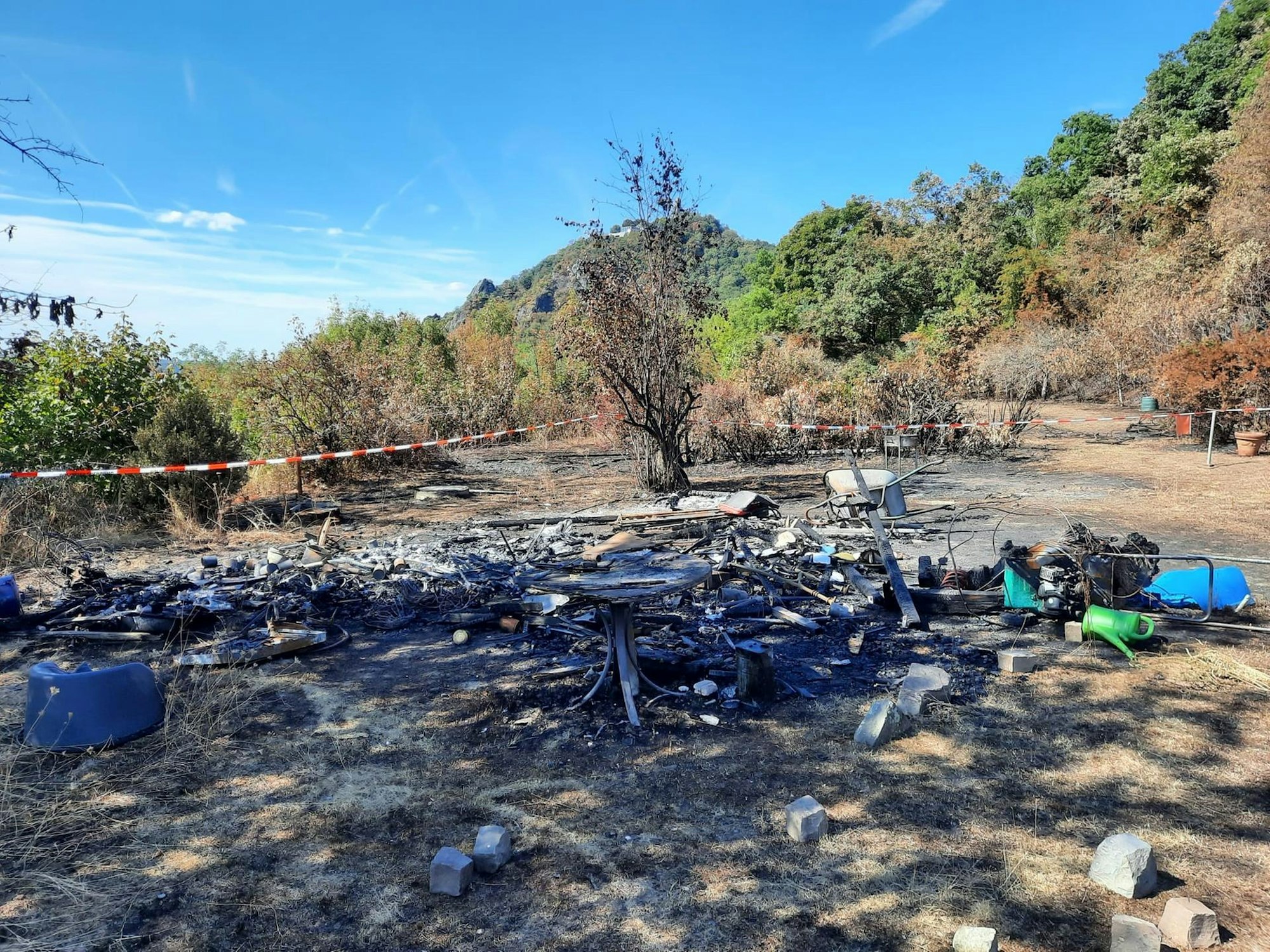 20220905-rkl-brand-rhöndorf-reste