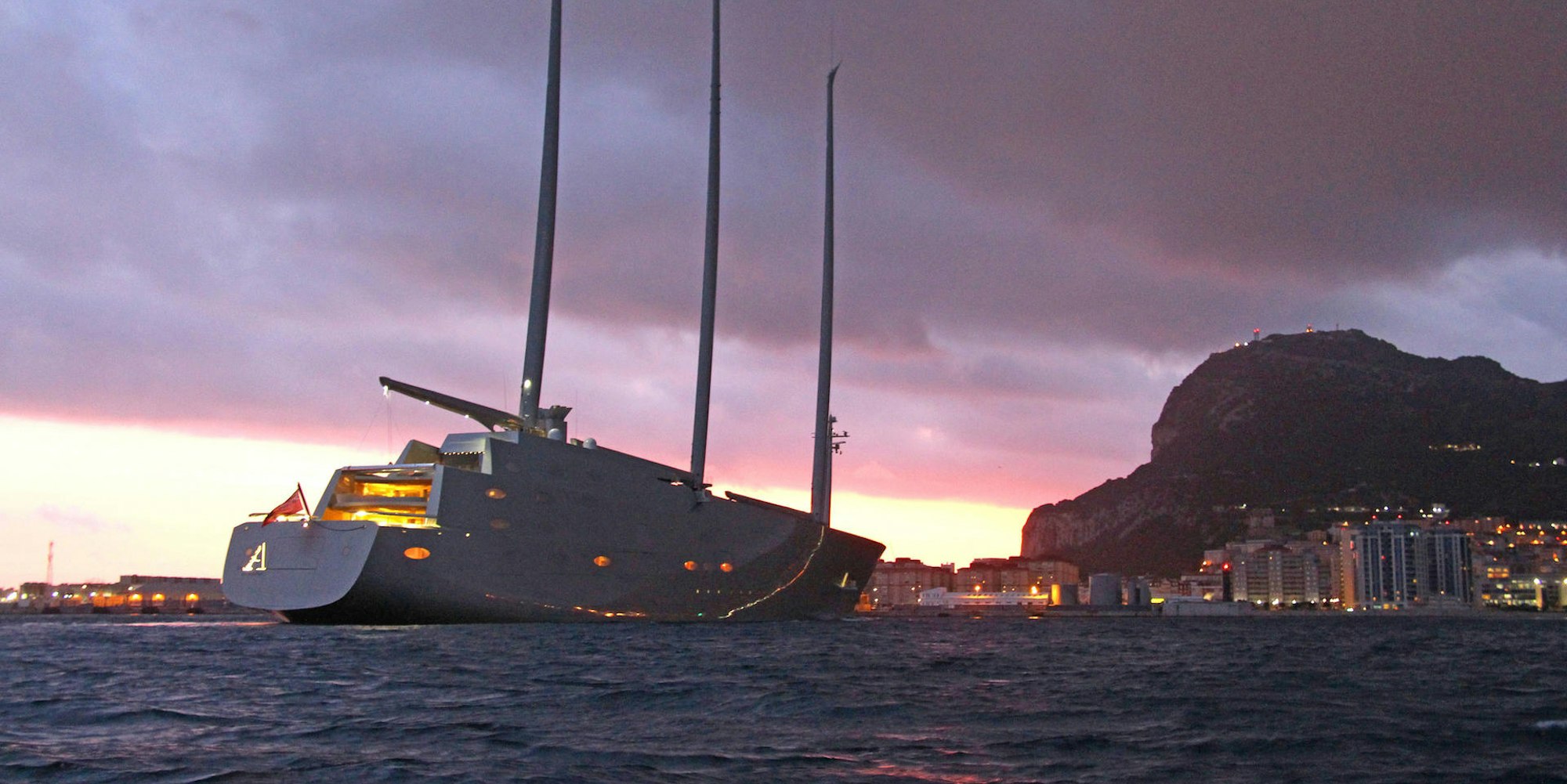 Sailing Yacht A neu 120322