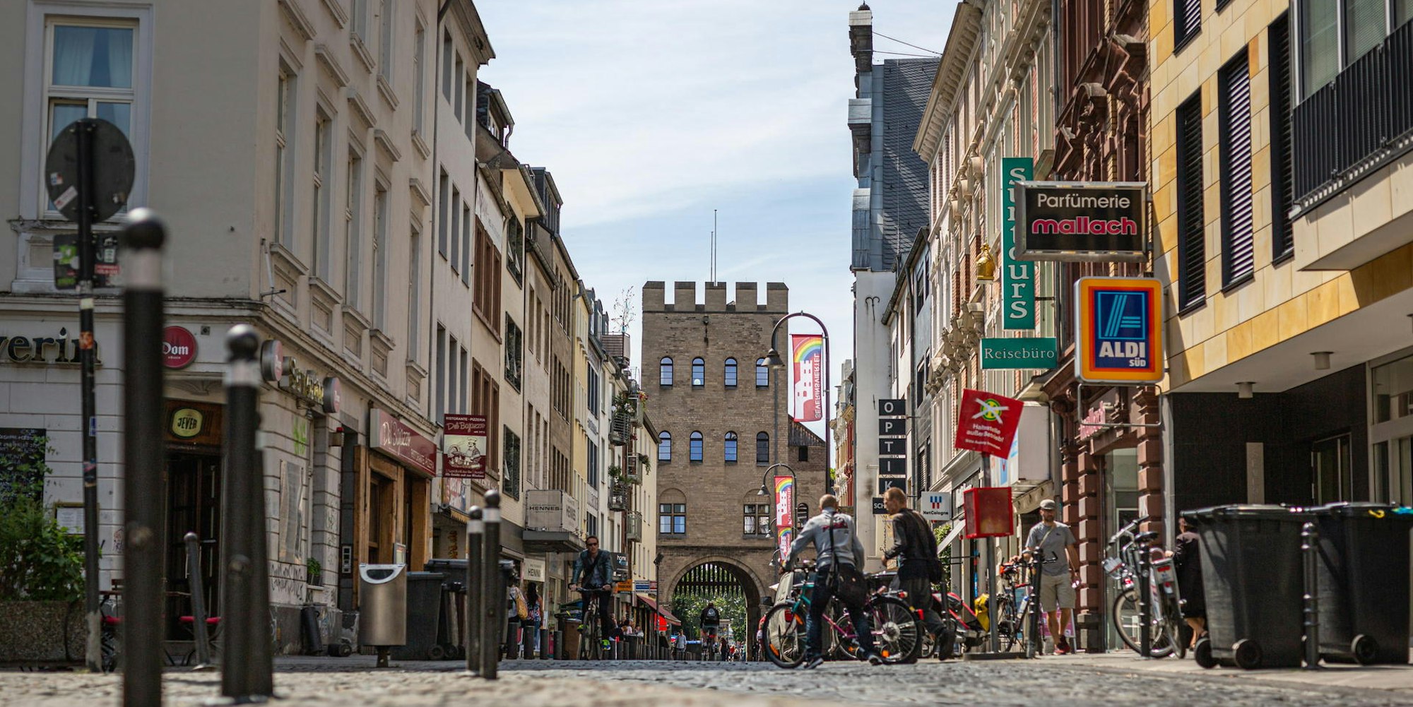 20190710features-mh4569