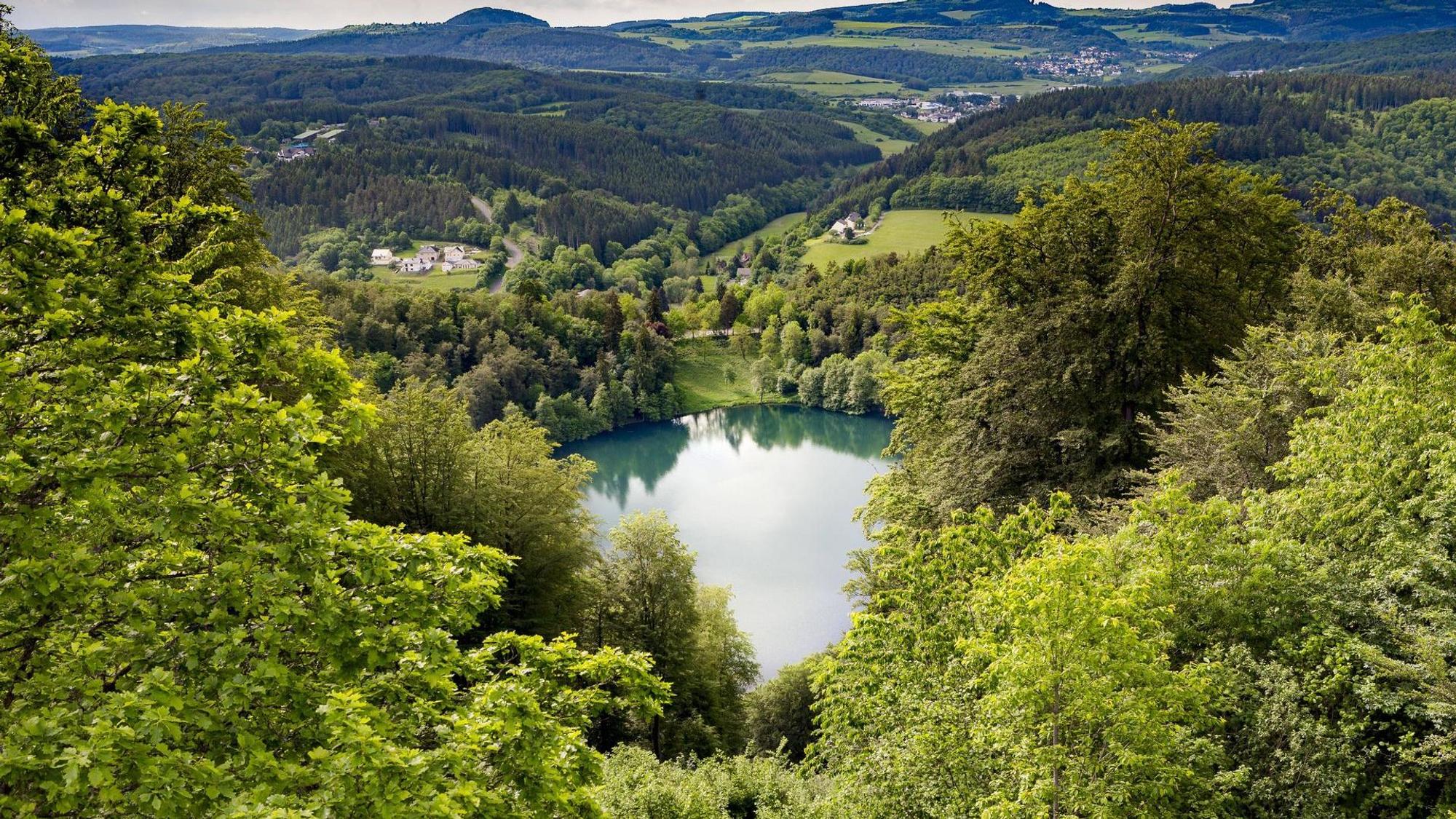 Gemündener Maar imago imagebroker