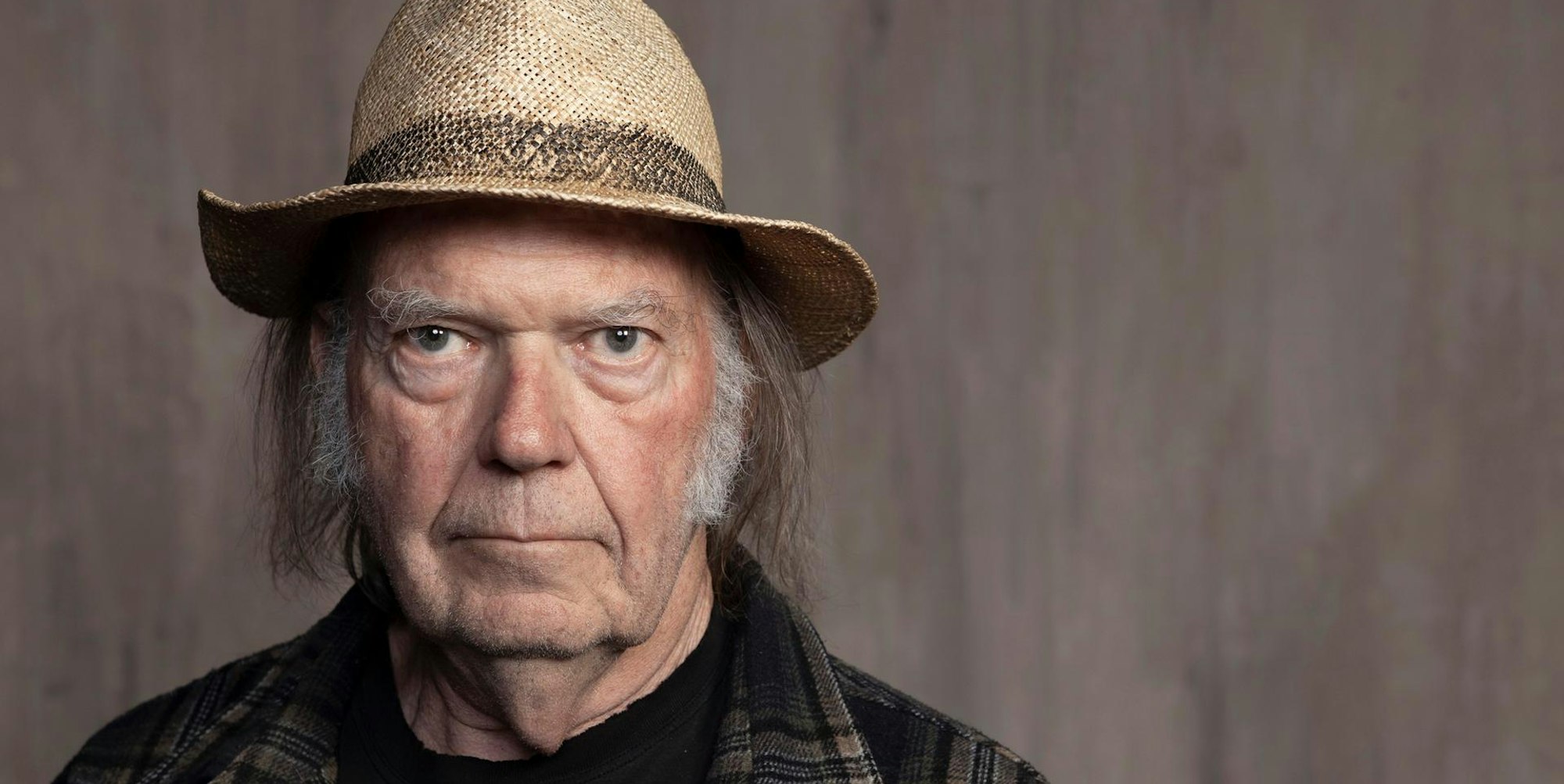 Neil Young AP 270122