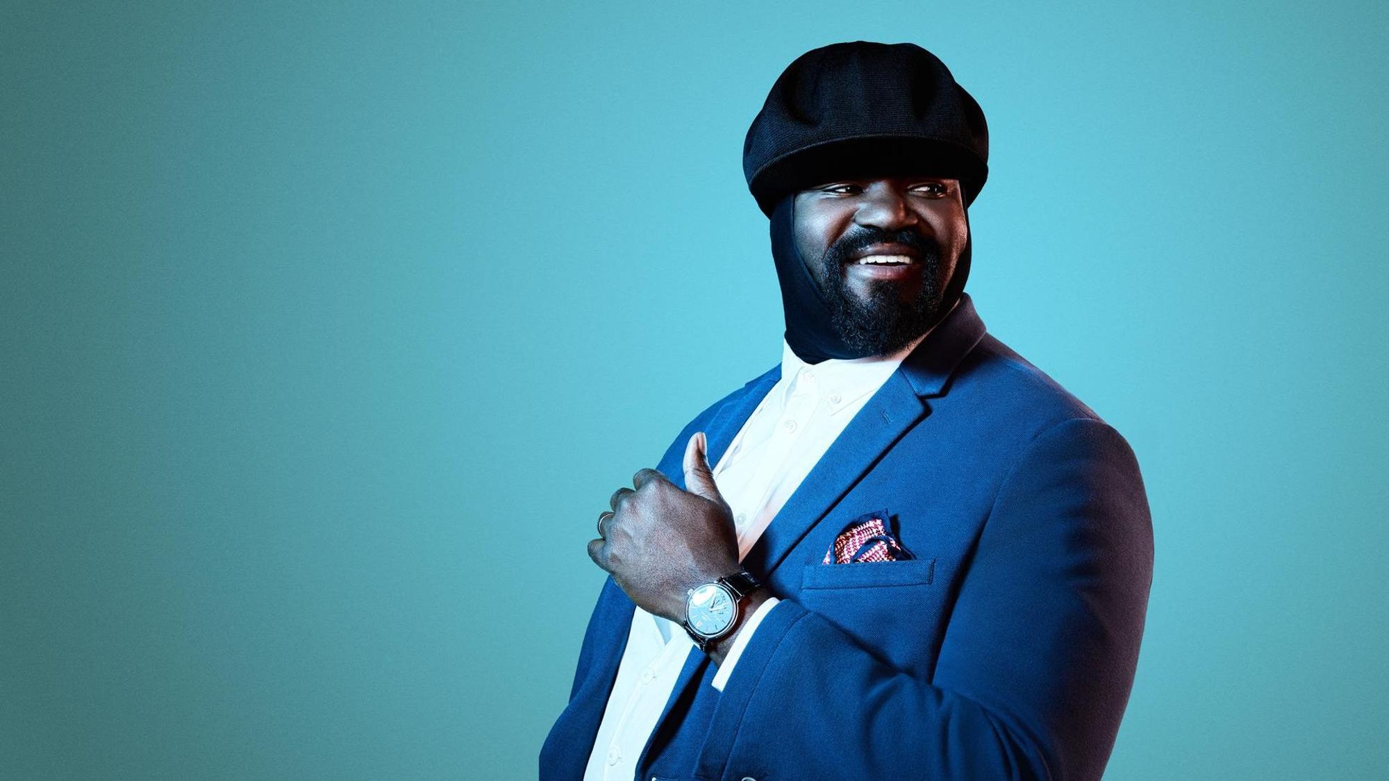 Gregory Porter posiert.