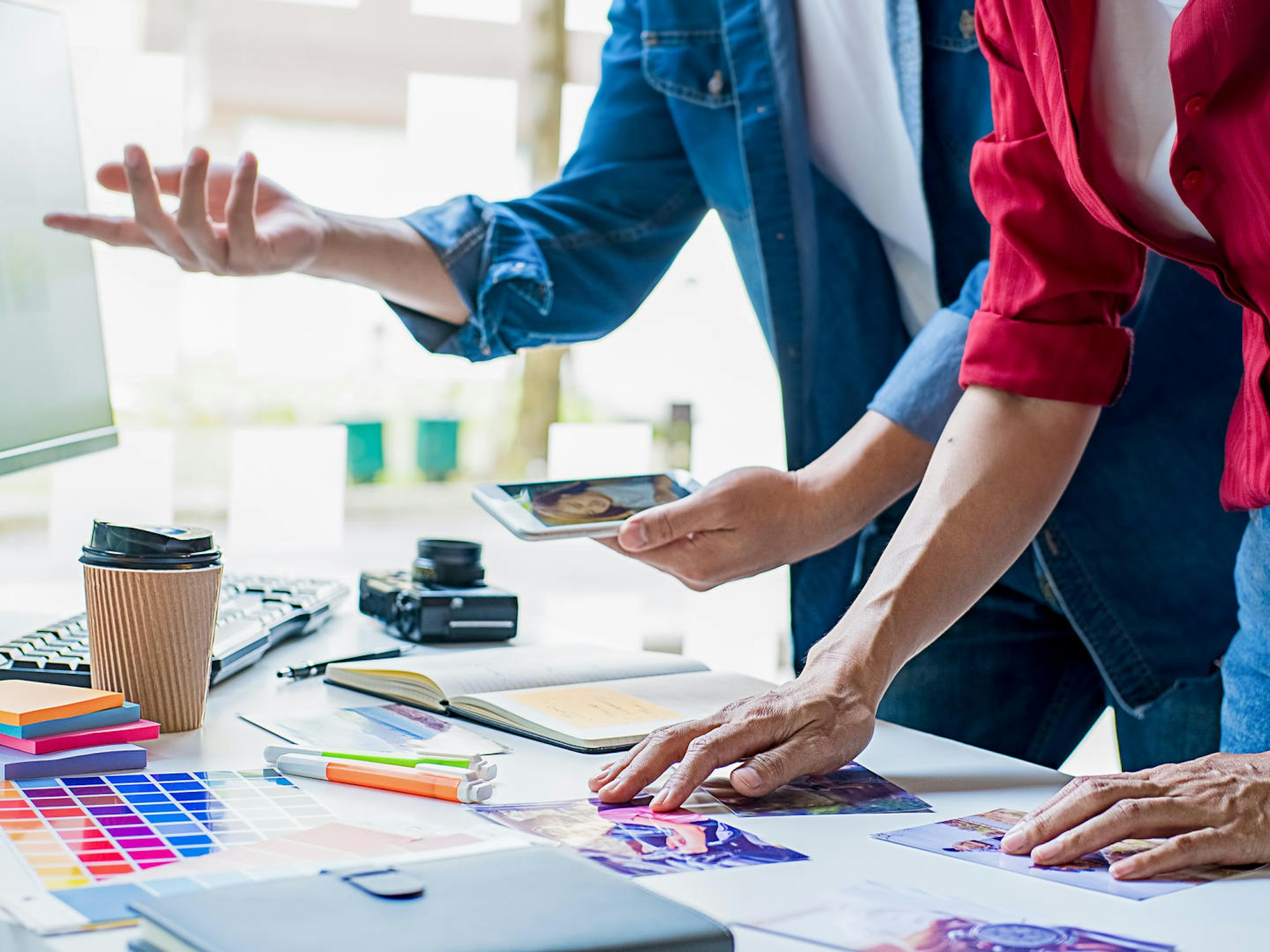 Design Besprechung - c Adobe Stock, MIND AND I