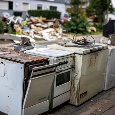 Zerstörte Küchengeräte Erftstadt