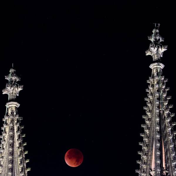 Blutmond Köln