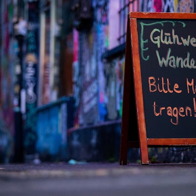 Gluehwein_fuer_unter_67614957