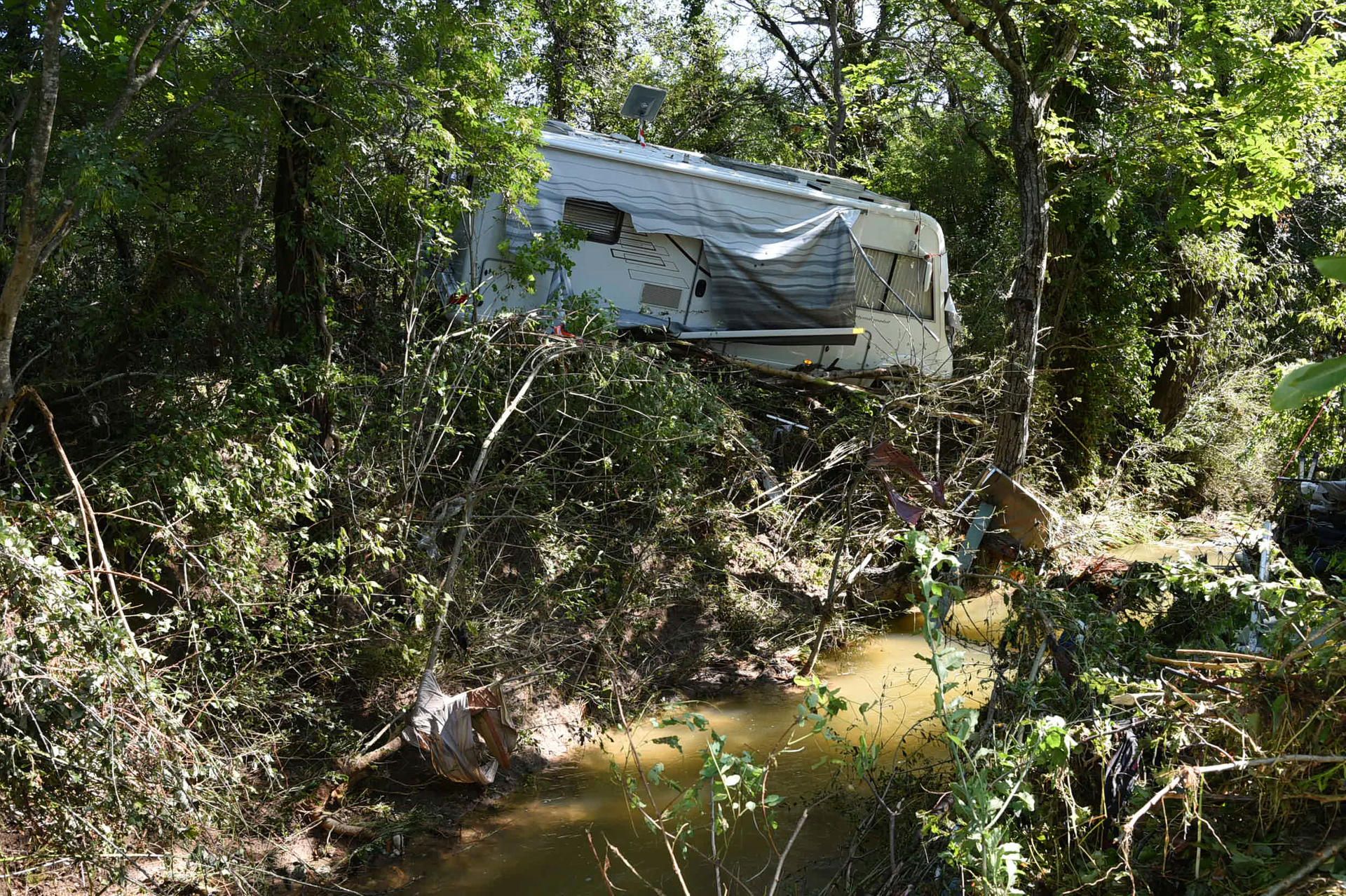 wohnwagen betreuer leverkusen ardeche