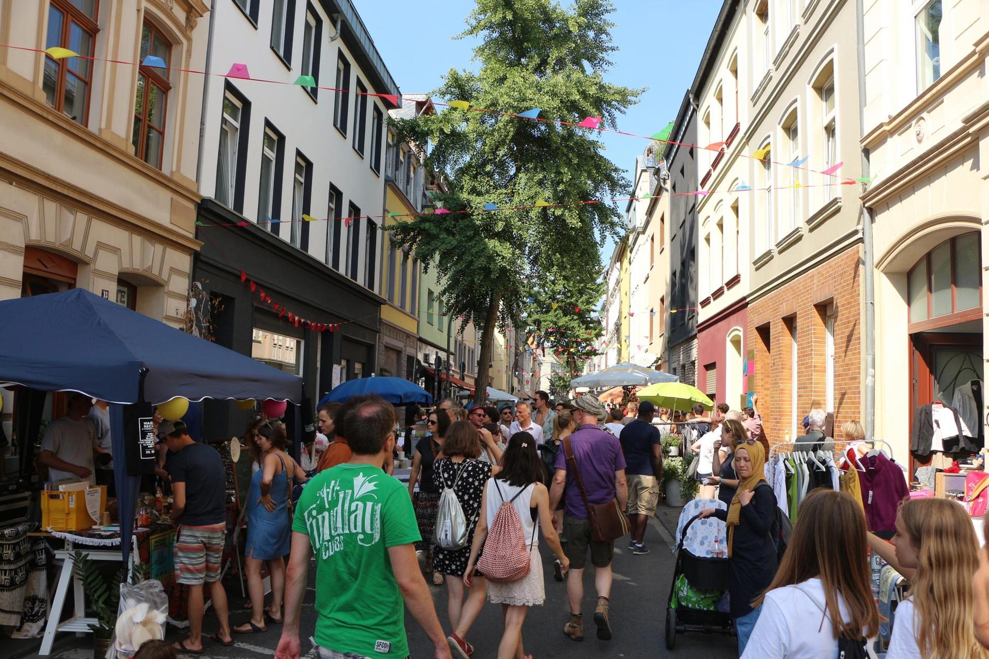 Besucher auf dem Körnerstraßenfest. (Archivbild)