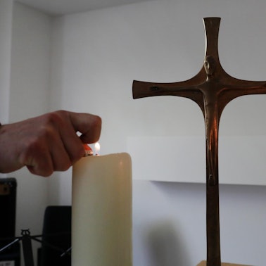 Kirche Symbol picture alliance